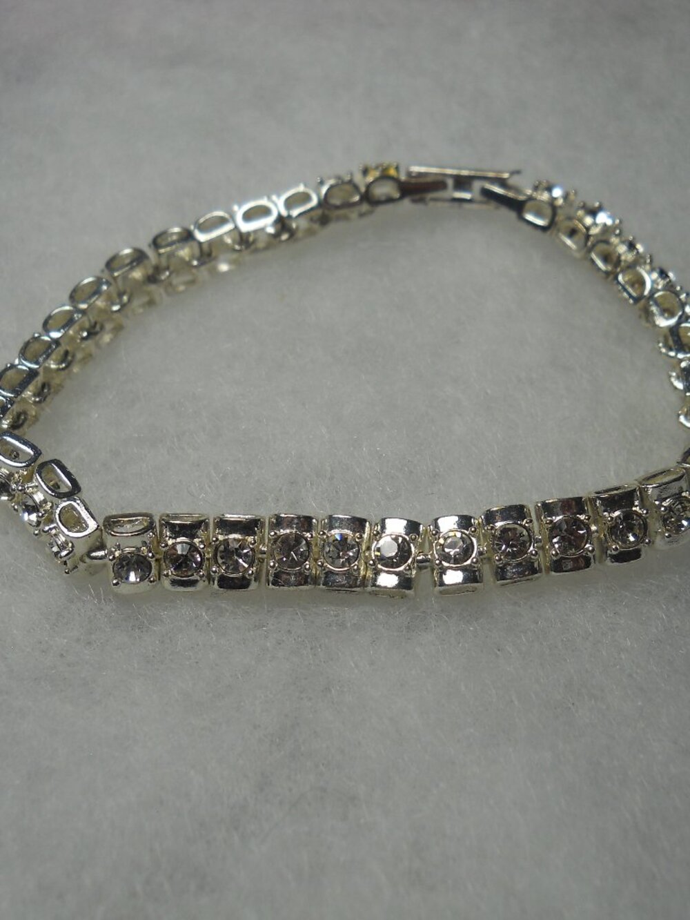 Avon - Tennis Bracelet  730